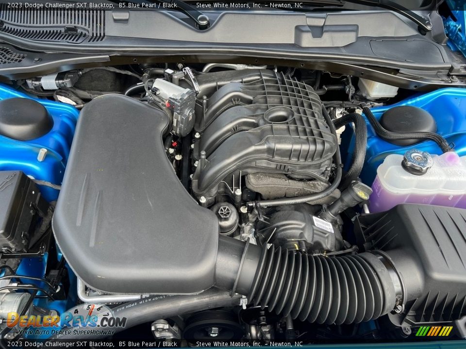 2023 Dodge Challenger SXT Blacktop B5 Blue Pearl / Black Photo #9