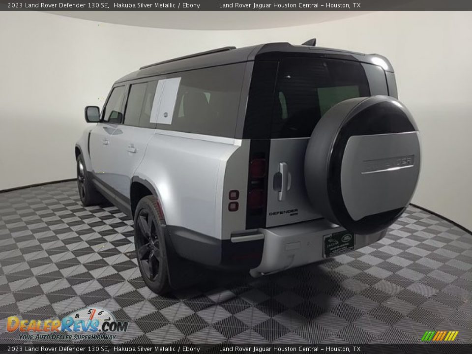 2023 Land Rover Defender 130 SE Hakuba Silver Metallic / Ebony Photo #10