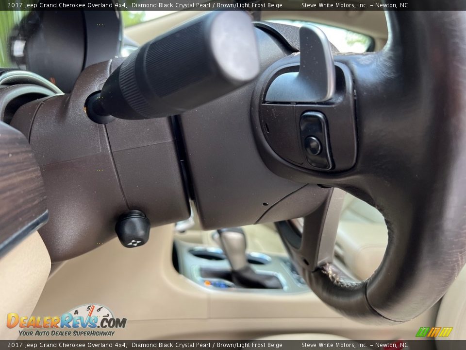 2017 Jeep Grand Cherokee Overland 4x4 Steering Wheel Photo #16