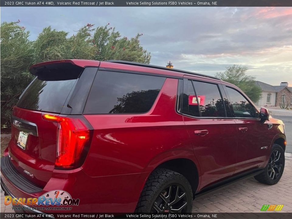 2023 GMC Yukon AT4 4WD Volcanic Red Tintcoat / Jet Black Photo #13