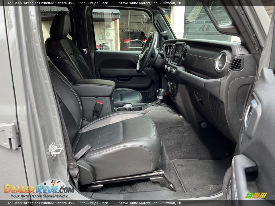 Front Seat of 2022 Jeep Wrangler Unlimited Sahara 4x4 Photo #18