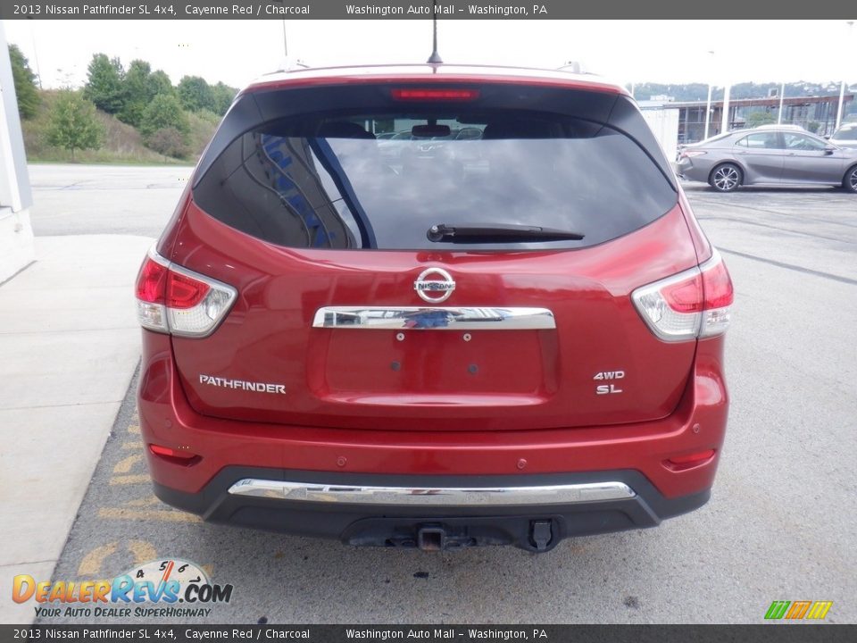 2013 Nissan Pathfinder SL 4x4 Cayenne Red / Charcoal Photo #8