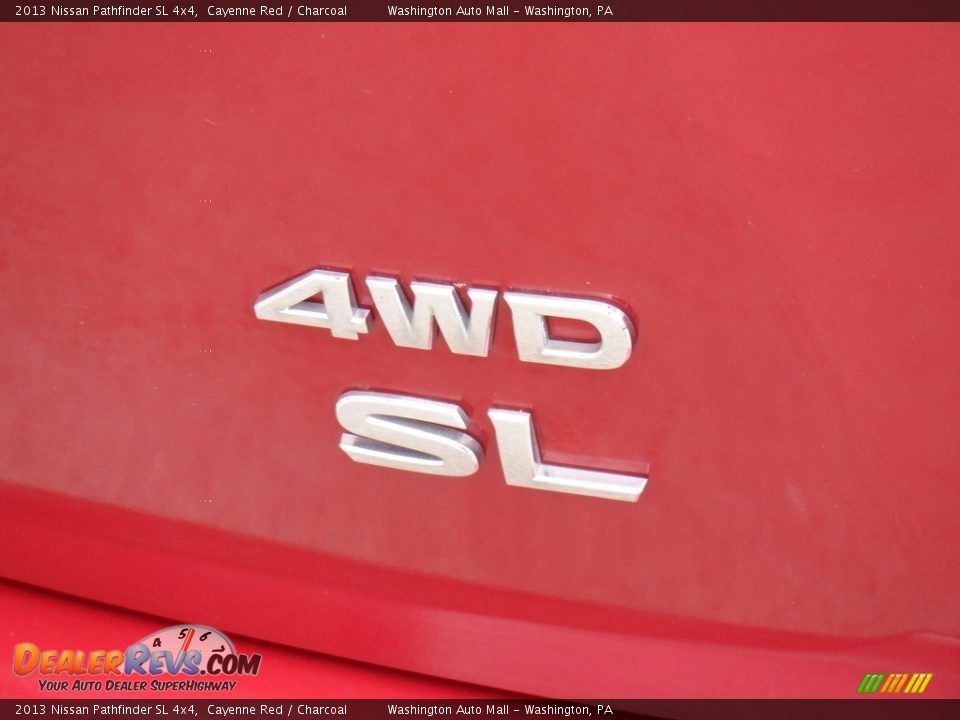 2013 Nissan Pathfinder SL 4x4 Cayenne Red / Charcoal Photo #10