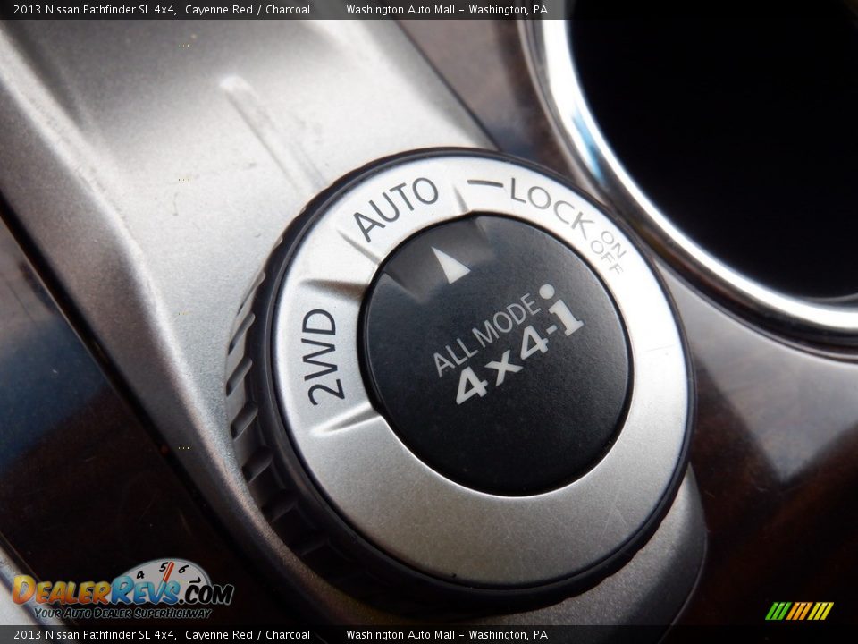 2013 Nissan Pathfinder SL 4x4 Cayenne Red / Charcoal Photo #19