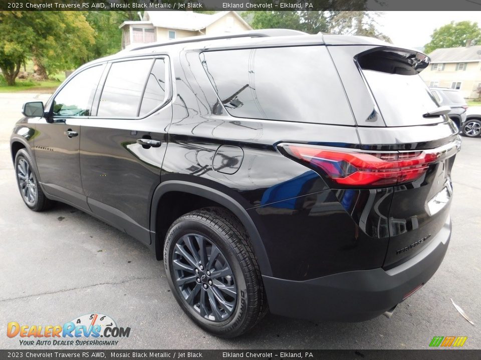 2023 Chevrolet Traverse RS AWD Mosaic Black Metallic / Jet Black Photo #11