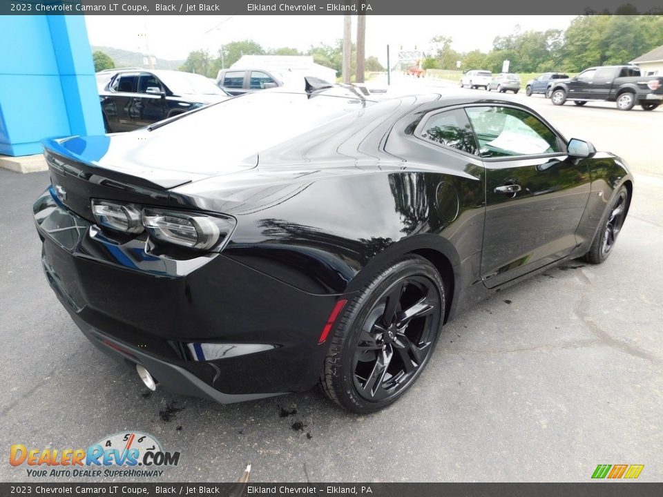 2023 Chevrolet Camaro LT Coupe Black / Jet Black Photo #10