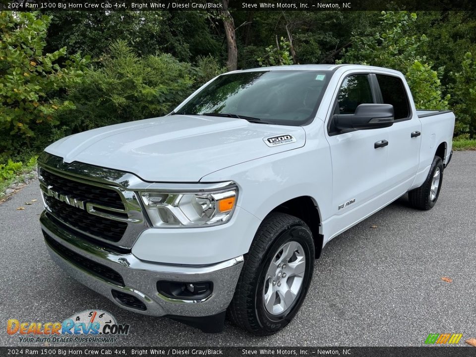 2024 Ram 1500 Big Horn Crew Cab 4x4 Bright White / Diesel Gray/Black Photo #2