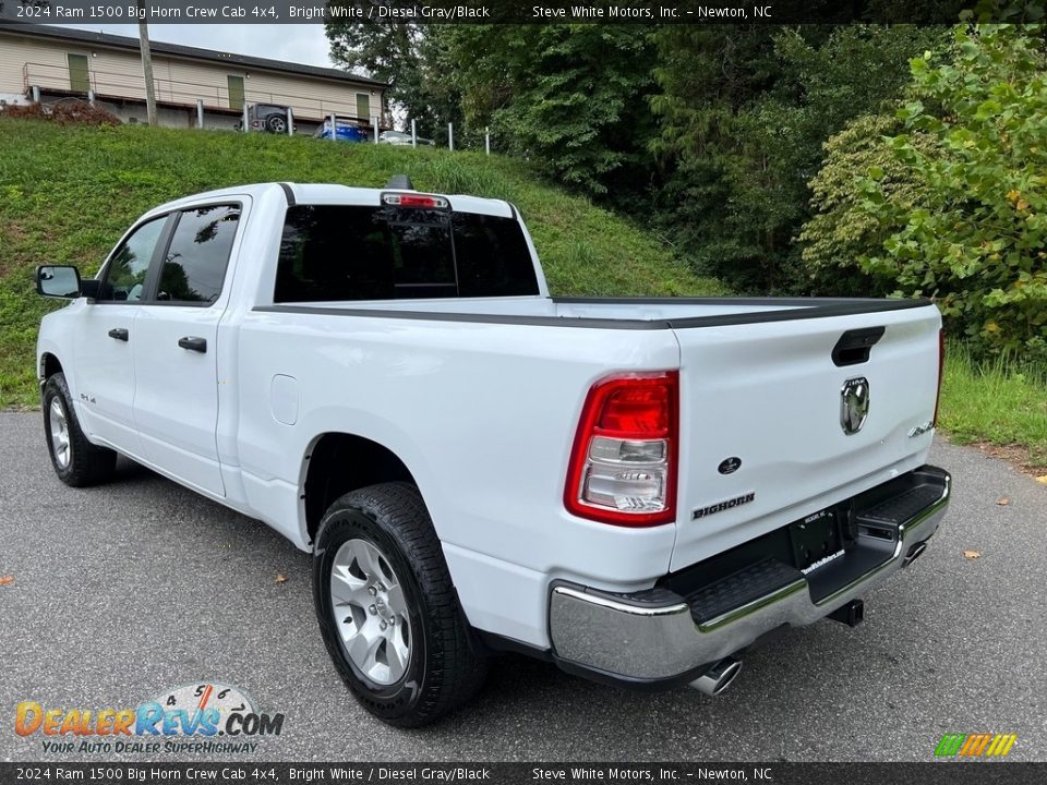 2024 Ram 1500 Big Horn Crew Cab 4x4 Bright White / Diesel Gray/Black Photo #9