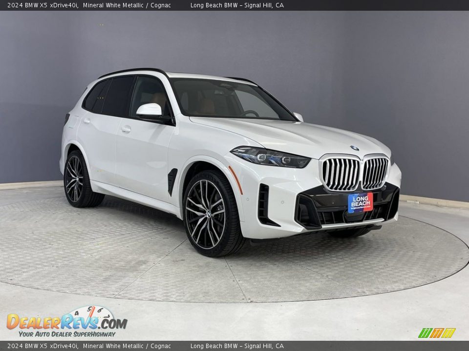 Front 3/4 View of 2024 BMW X5 xDrive40i Photo #27