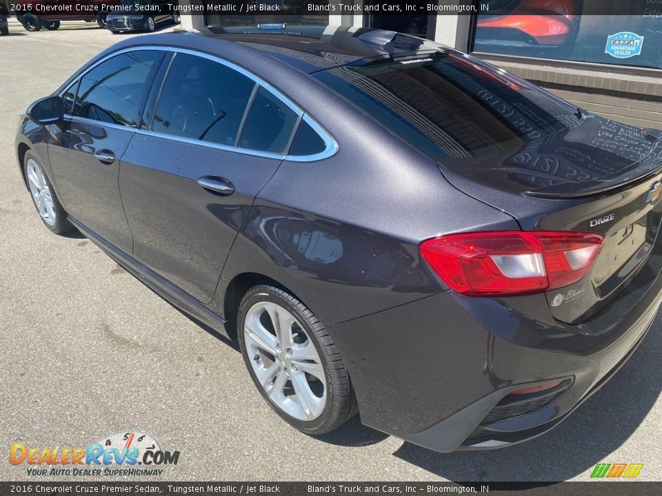 2016 Chevrolet Cruze Premier Sedan Tungsten Metallic / Jet Black Photo #6