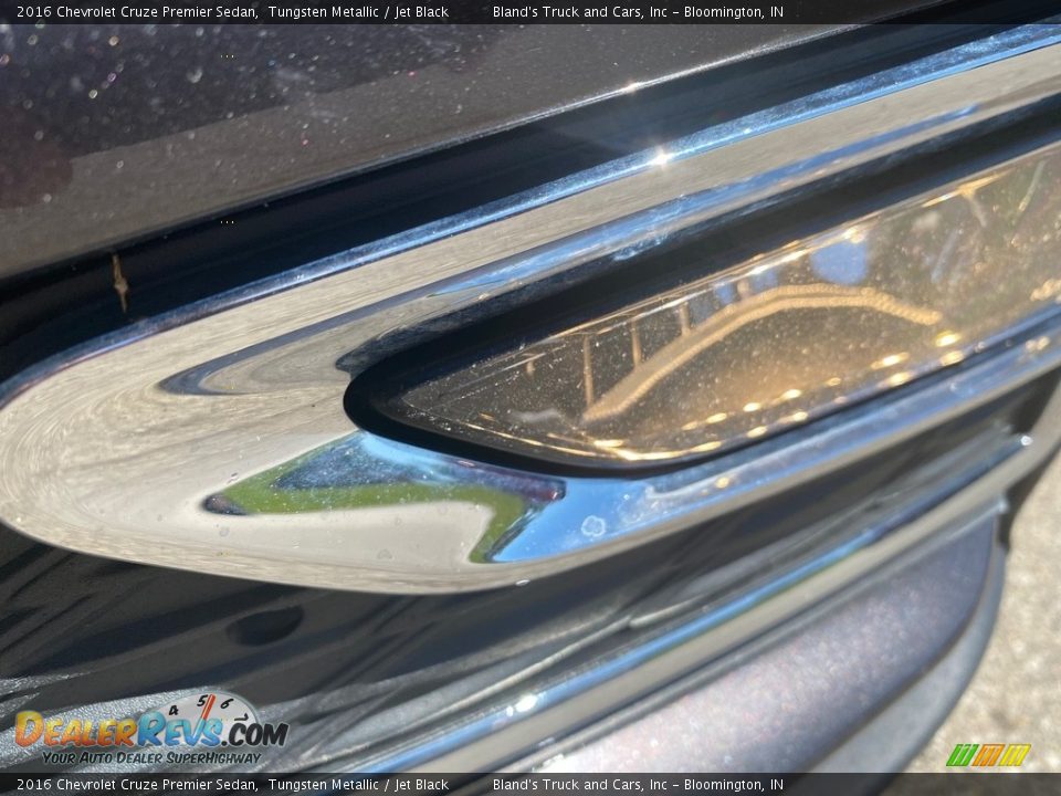 2016 Chevrolet Cruze Premier Sedan Tungsten Metallic / Jet Black Photo #10