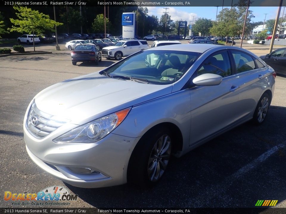 2013 Hyundai Sonata SE Radiant Silver / Gray Photo #1