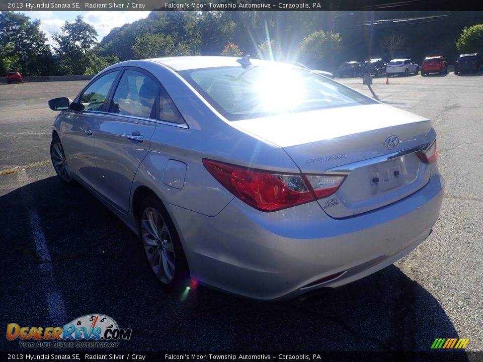 2013 Hyundai Sonata SE Radiant Silver / Gray Photo #2