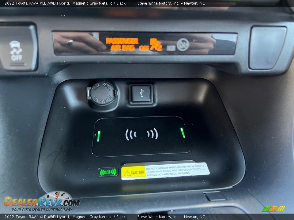 Controls of 2022 Toyota RAV4 XLE AWD Hybrid Photo #23