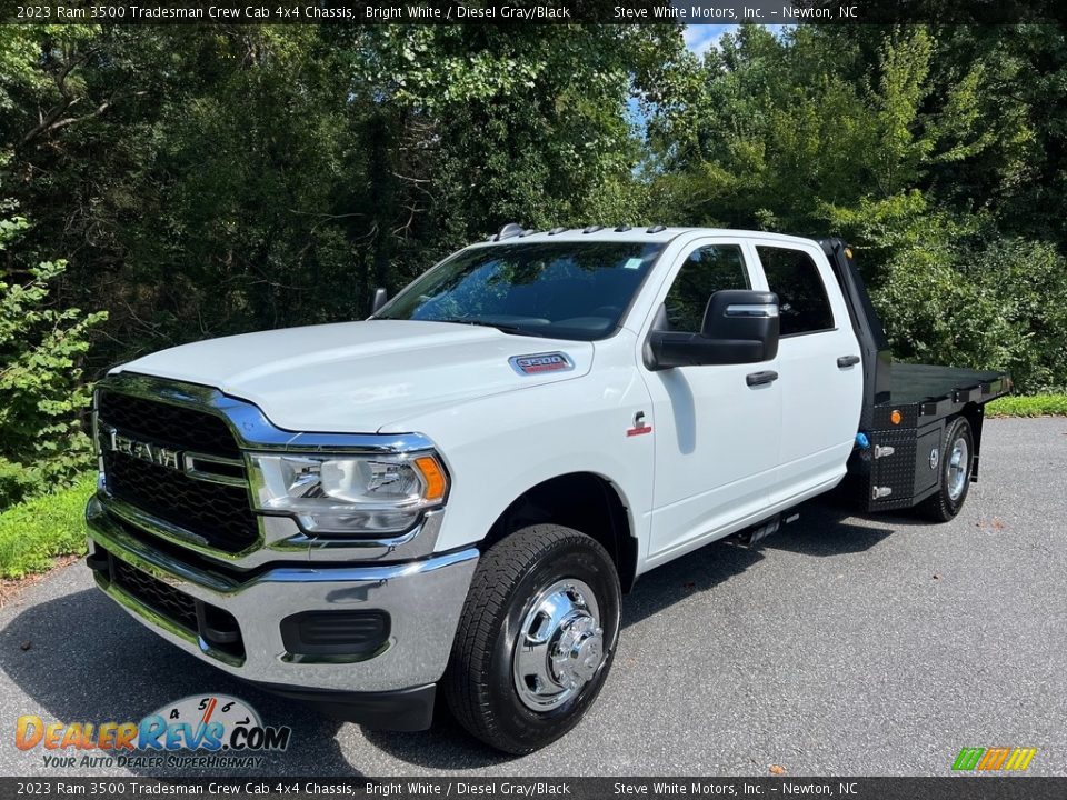 2023 Ram 3500 Tradesman Crew Cab 4x4 Chassis Bright White / Diesel Gray/Black Photo #2