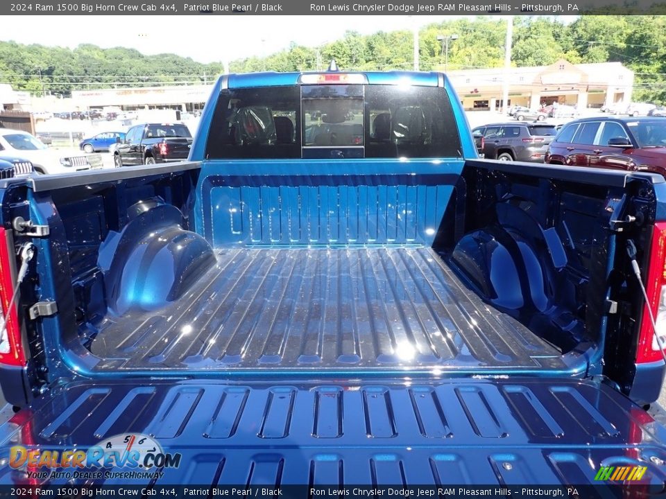 2024 Ram 1500 Big Horn Crew Cab 4x4 Patriot Blue Pearl / Black Photo #5