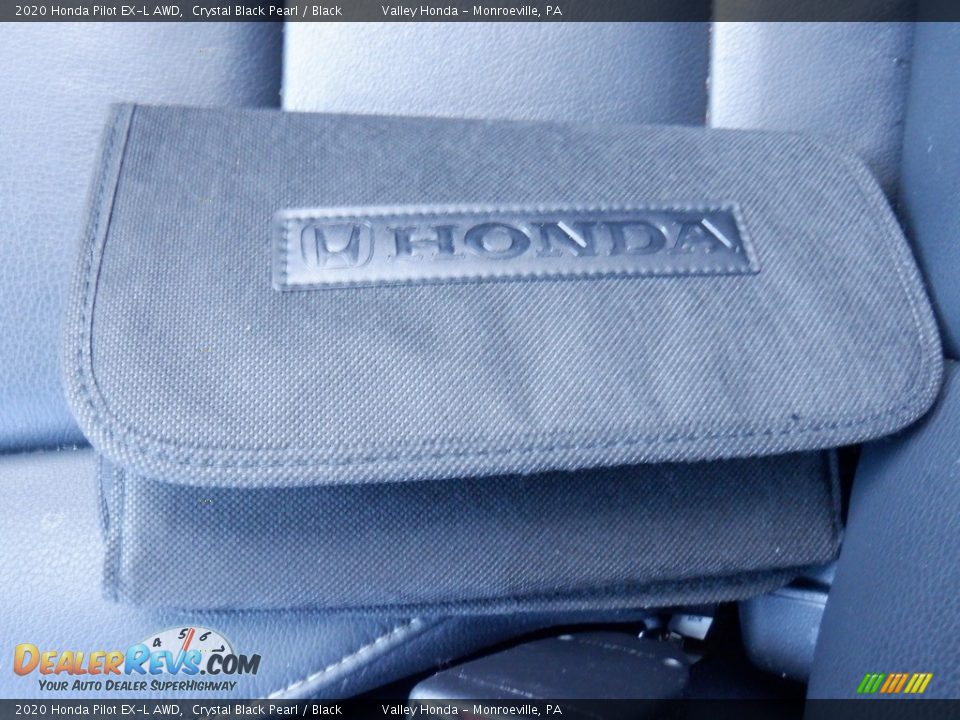 2020 Honda Pilot EX-L AWD Crystal Black Pearl / Black Photo #32