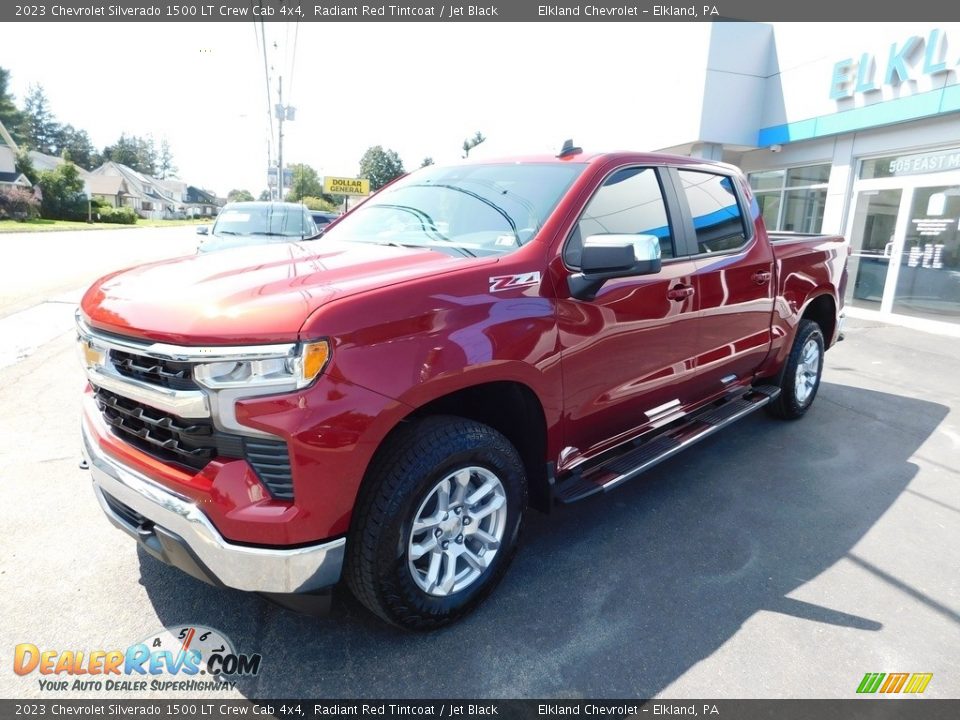 2023 Chevrolet Silverado 1500 LT Crew Cab 4x4 Radiant Red Tintcoat / Jet Black Photo #10