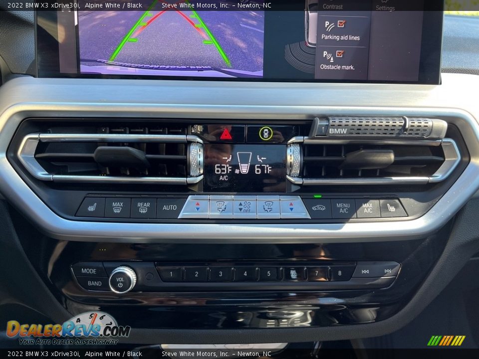 Controls of 2022 BMW X3 xDrive30i Photo #25