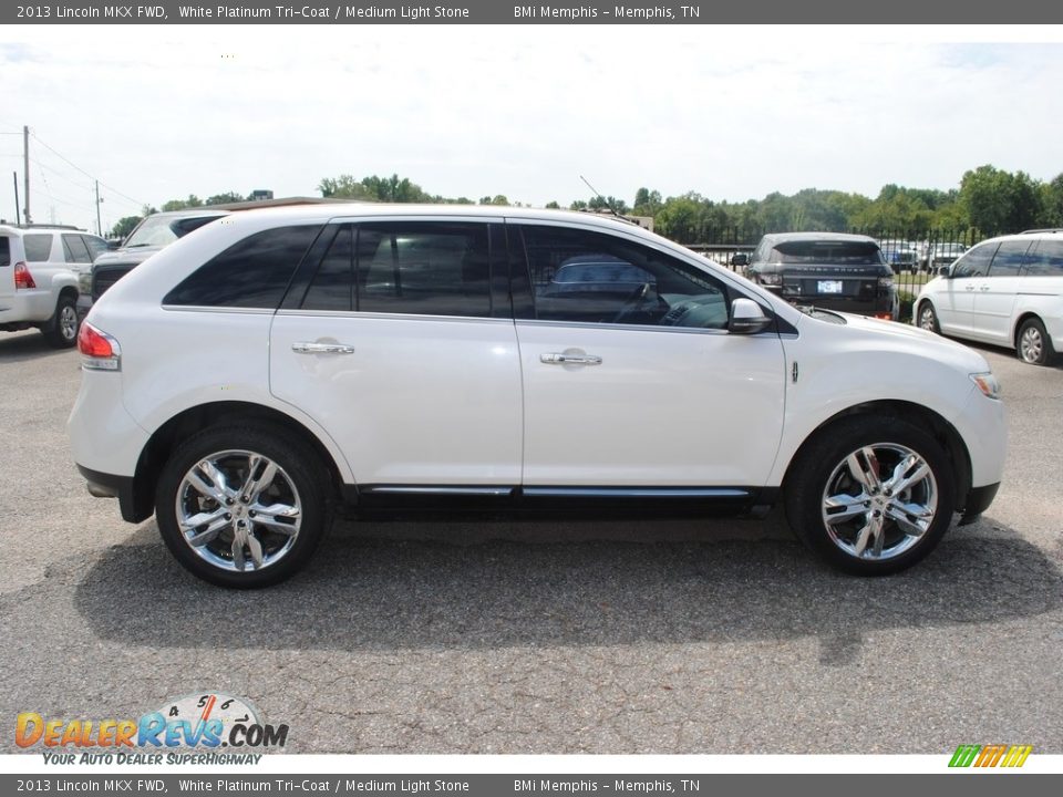 2013 Lincoln MKX FWD White Platinum Tri-Coat / Medium Light Stone Photo #6