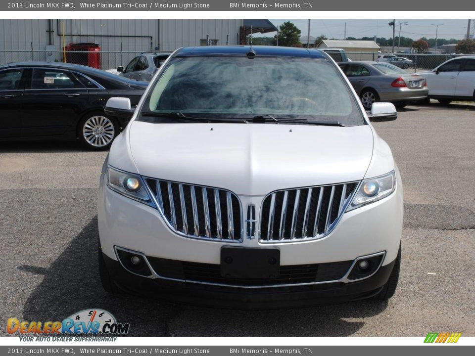 2013 Lincoln MKX FWD White Platinum Tri-Coat / Medium Light Stone Photo #8