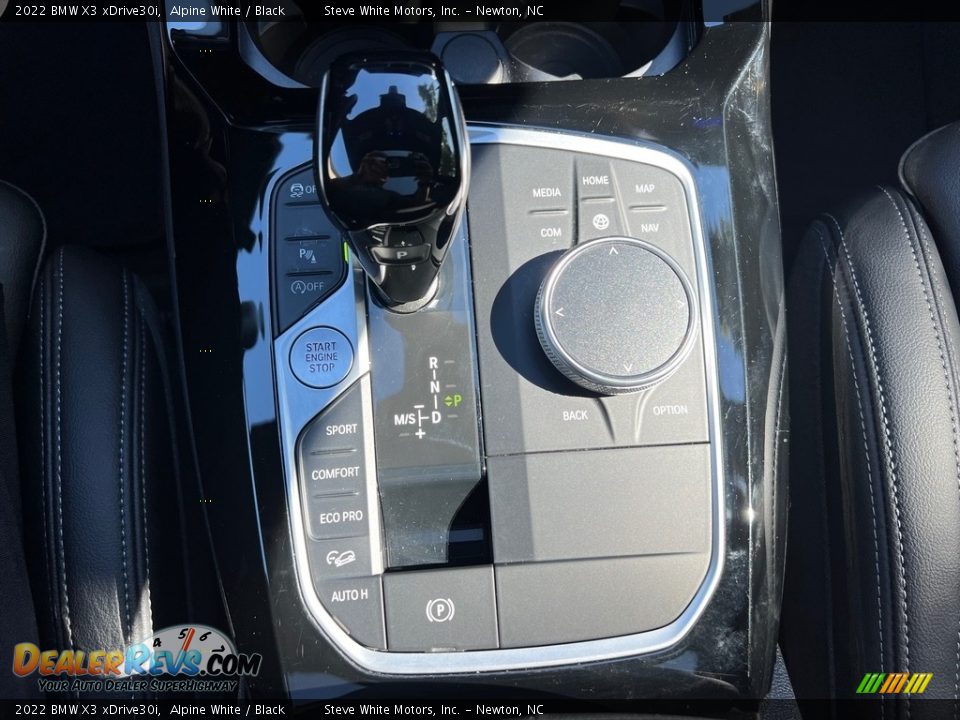 2022 BMW X3 xDrive30i Shifter Photo #27