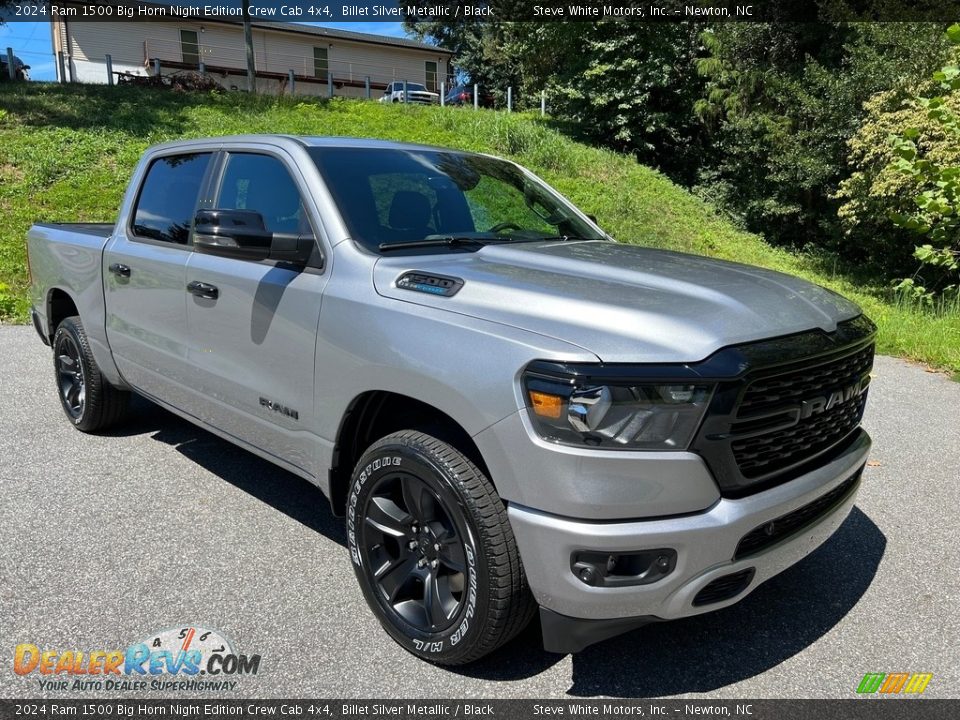 Front 3/4 View of 2024 Ram 1500 Big Horn Night Edition Crew Cab 4x4 Photo #4