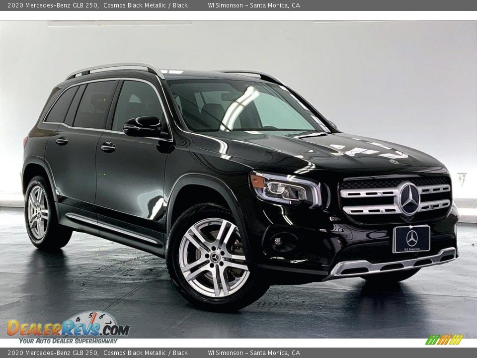 Front 3/4 View of 2020 Mercedes-Benz GLB 250 Photo #33