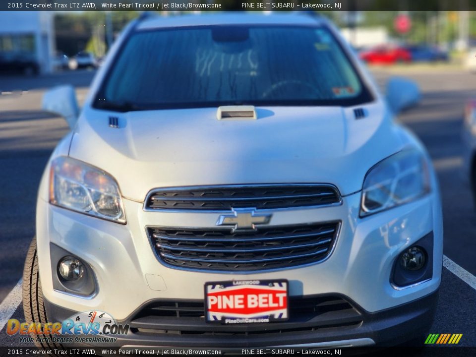 2015 Chevrolet Trax LTZ AWD White Pearl Tricoat / Jet Black/Brownstone Photo #2