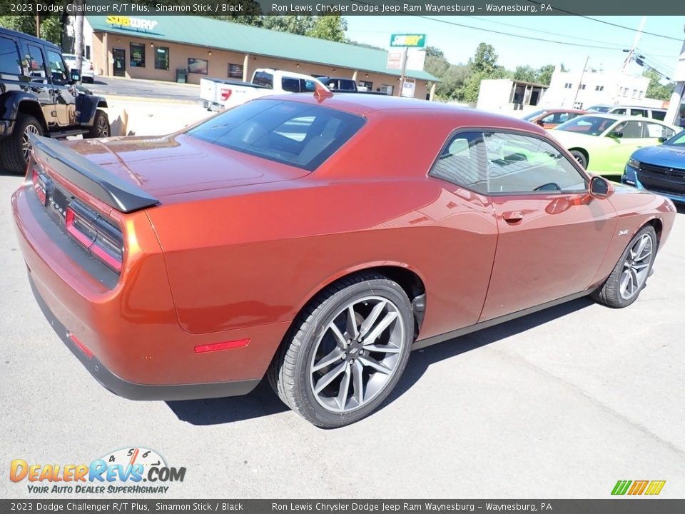 2023 Dodge Challenger R/T Plus Sinamon Stick / Black Photo #6