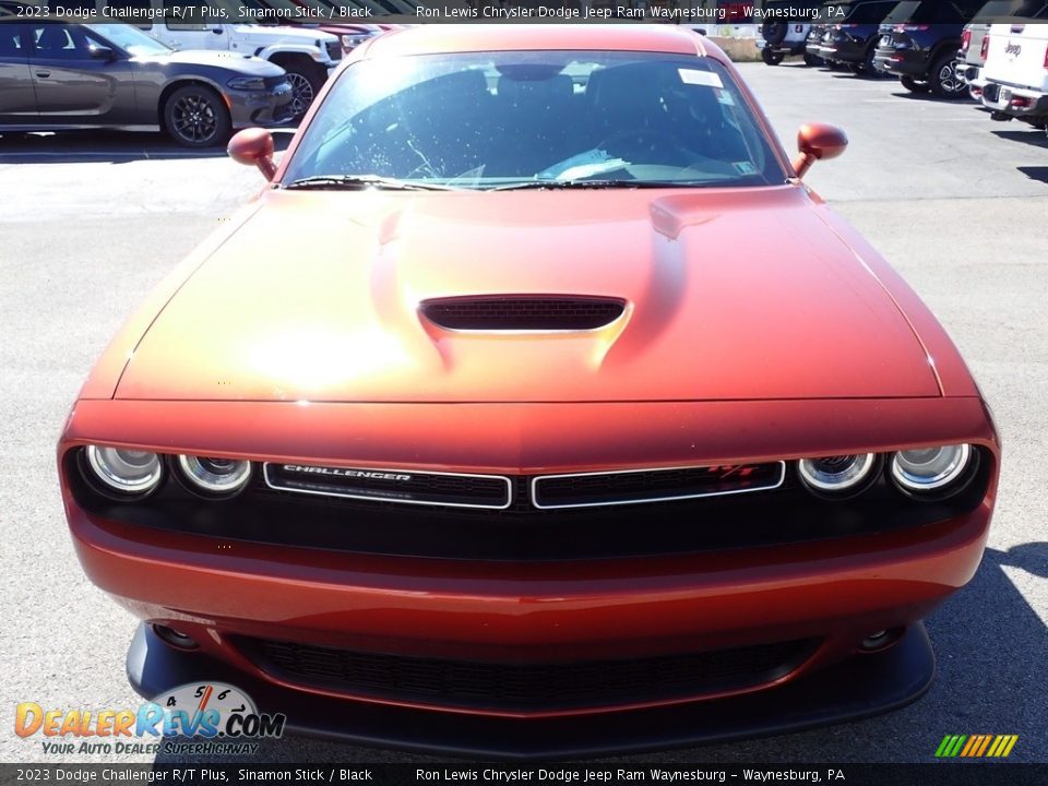 2023 Dodge Challenger R/T Plus Sinamon Stick / Black Photo #9