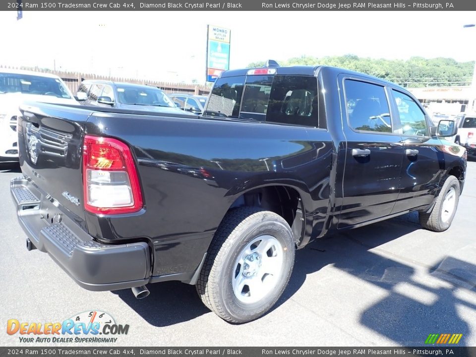 2024 Ram 1500 Tradesman Crew Cab 4x4 Diamond Black Crystal Pearl / Black Photo #7