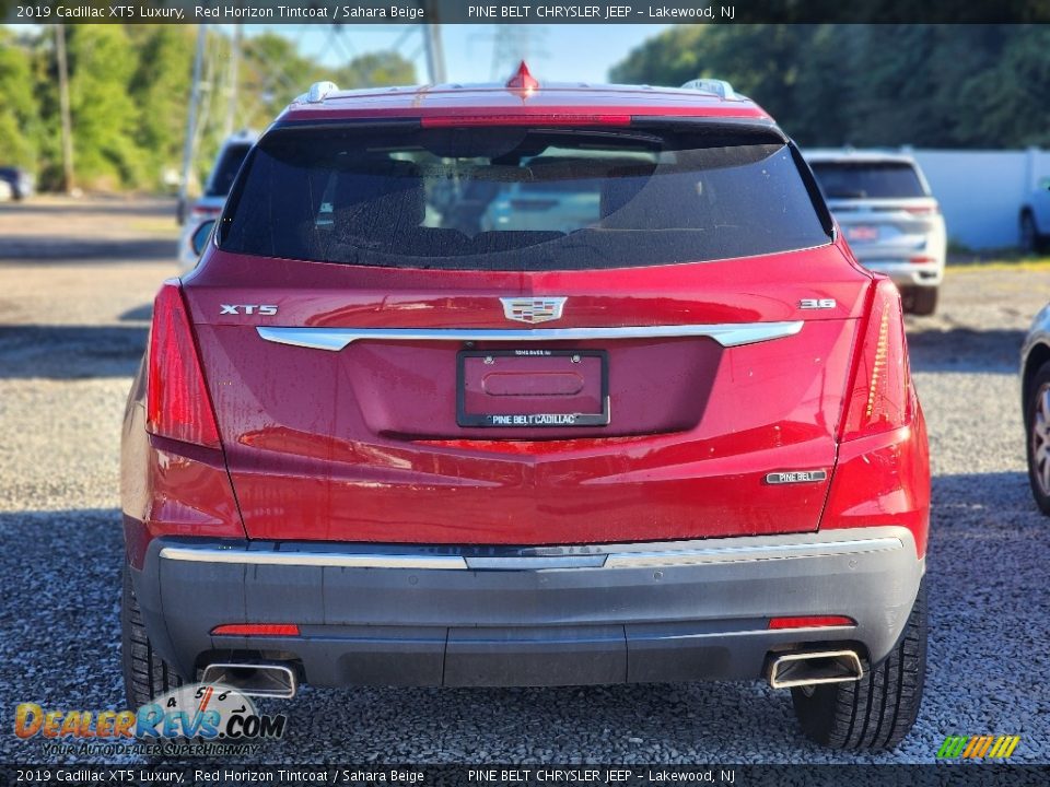 2019 Cadillac XT5 Luxury Red Horizon Tintcoat / Sahara Beige Photo #4