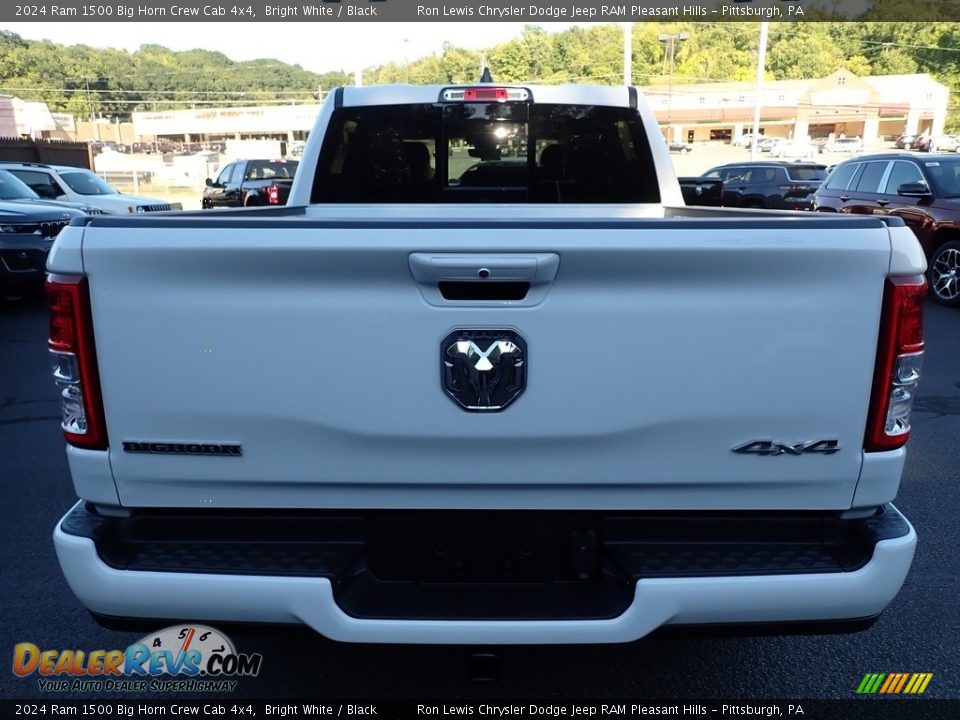 2024 Ram 1500 Big Horn Crew Cab 4x4 Bright White / Black Photo #4