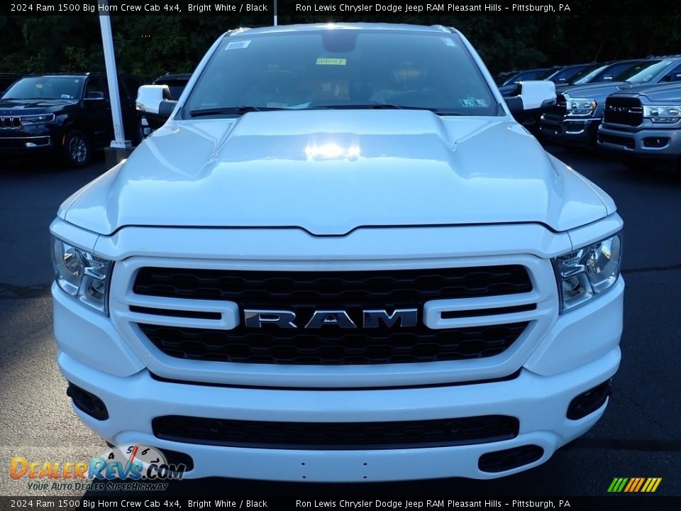 2024 Ram 1500 Big Horn Crew Cab 4x4 Bright White / Black Photo #10