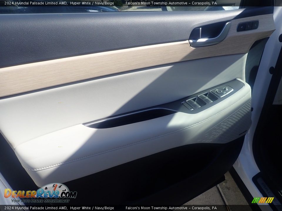 2024 Hyundai Palisade Limited AWD Hyper White / Navy/Beige Photo #14