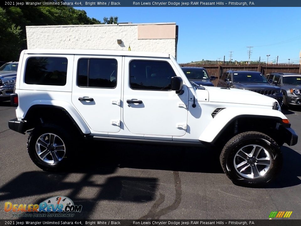 2021 Jeep Wrangler Unlimited Sahara 4x4 Bright White / Black Photo #7