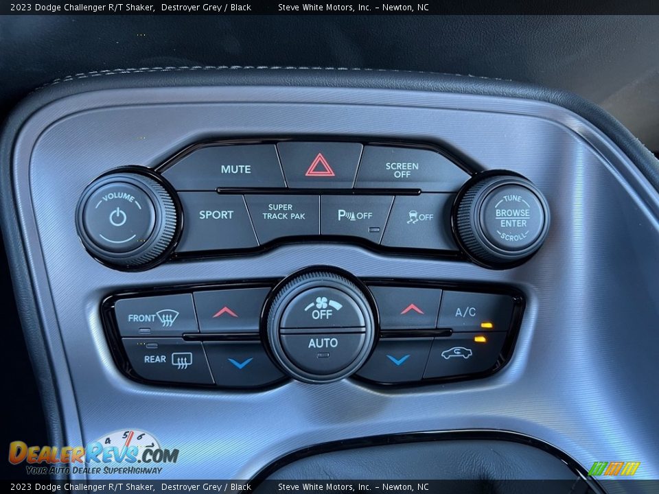 Controls of 2023 Dodge Challenger R/T Shaker Photo #22