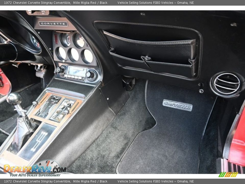 Dashboard of 1972 Chevrolet Corvette Stingray Convertible Photo #10