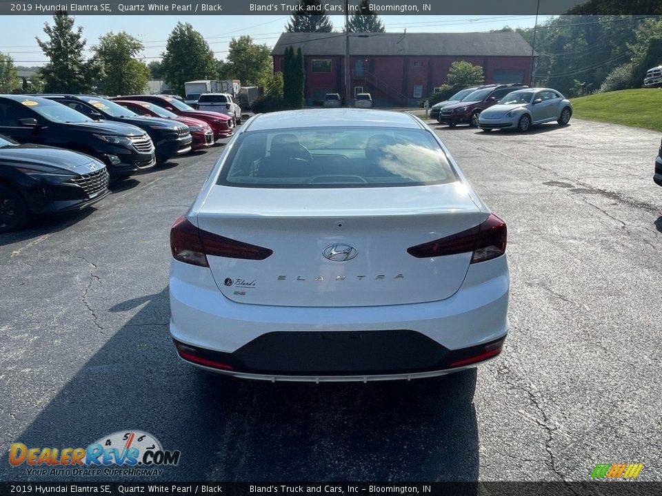 2019 Hyundai Elantra SE Quartz White Pearl / Black Photo #4