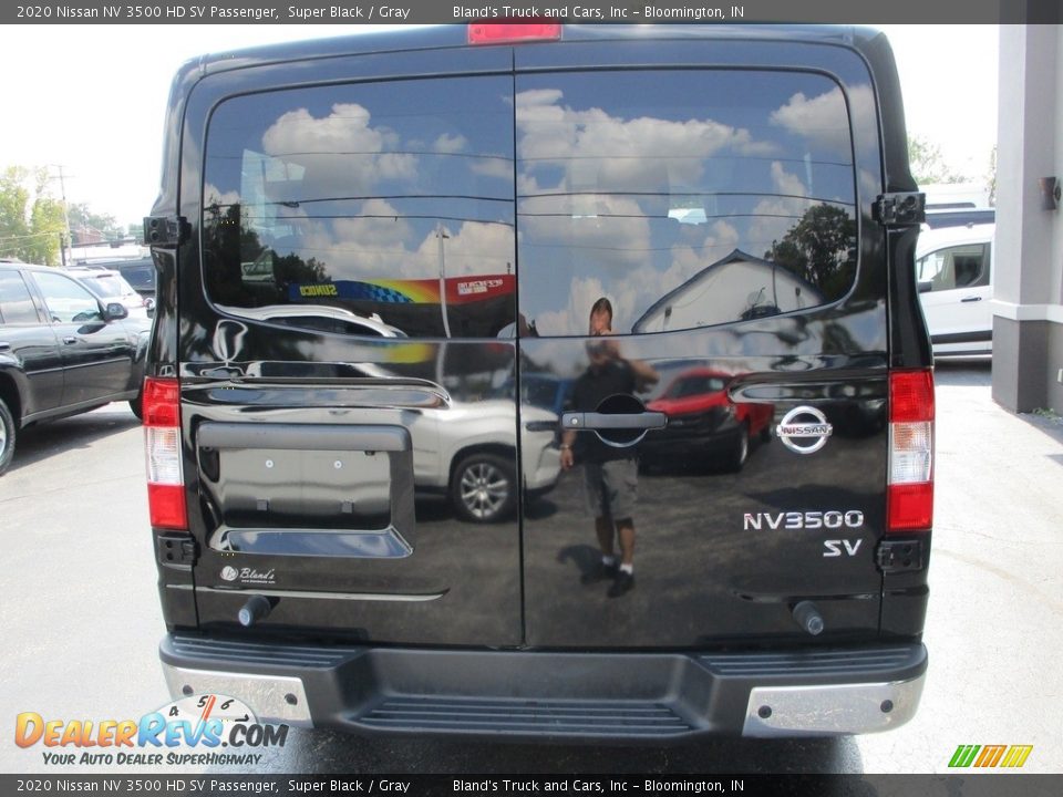 Super Black 2020 Nissan NV 3500 HD SV Passenger Photo #25