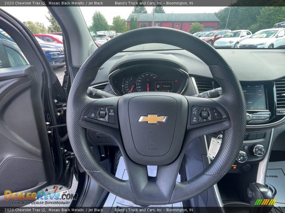 2020 Chevrolet Trax LS Mosaic Black Metallic / Jet Black Photo #18