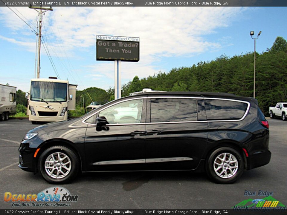 2022 Chrysler Pacifica Touring L Brilliant Black Crystal Pearl / Black/Alloy Photo #2