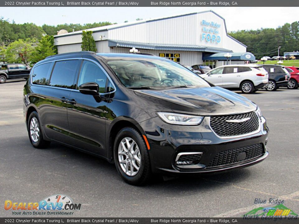 2022 Chrysler Pacifica Touring L Brilliant Black Crystal Pearl / Black/Alloy Photo #7