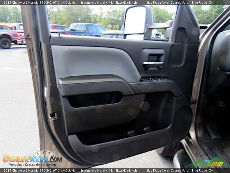 2015 Chevrolet Silverado 3500HD WT Crew Cab 4x4 Brownstone Metallic / Jet Black/Dark Ash Photo #10