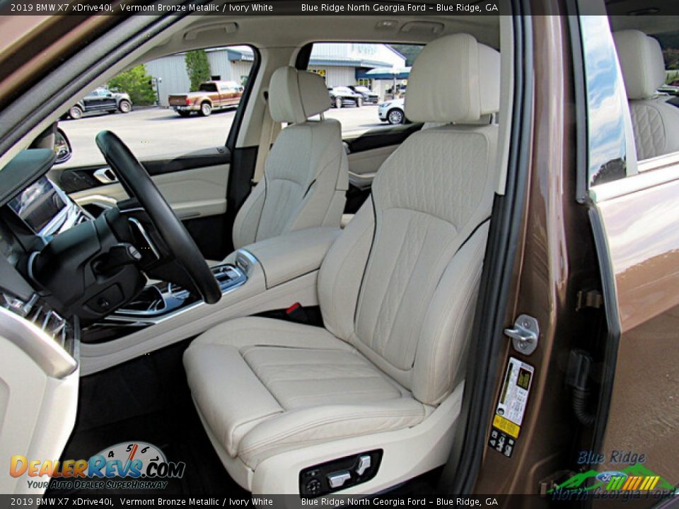 Front Seat of 2019 BMW X7 xDrive40i Photo #11