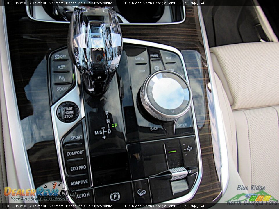 Controls of 2019 BMW X7 xDrive40i Photo #25