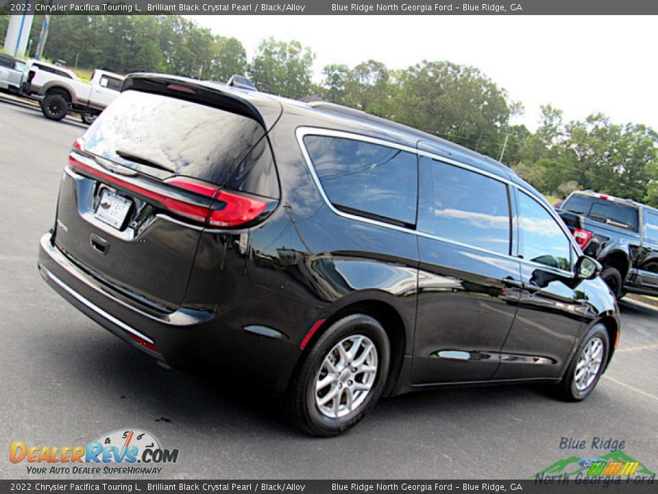 2022 Chrysler Pacifica Touring L Brilliant Black Crystal Pearl / Black/Alloy Photo #27