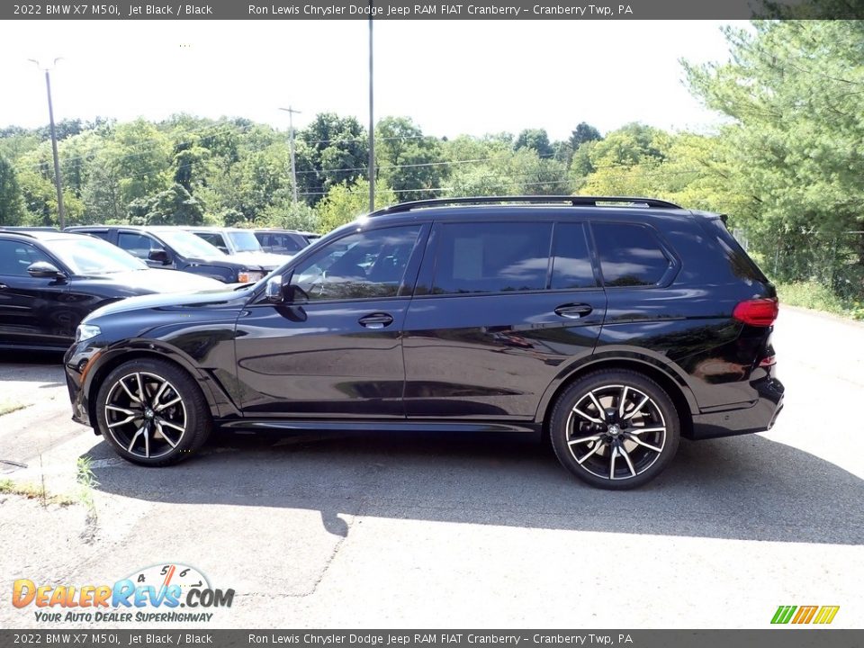 2022 BMW X7 M50i Jet Black / Black Photo #2