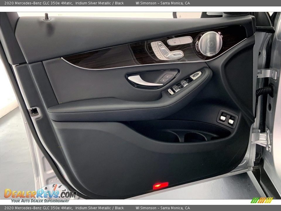 Door Panel of 2020 Mercedes-Benz GLC 350e 4Matic Photo #25